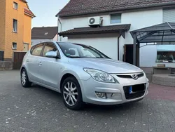 Silber Gebraucht 2007 Hyundai i30 Style Limousine | 2.999 € (Superpreis)