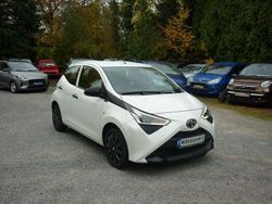 Solid white Gebraucht 2020 Toyota Aygo Kleinwagen | 8.990 € (Fairer Preis)
