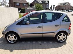 Silber Gebraucht 2000 Mercedes A190 Elegance Limousine | 3.000 € (Teuer)