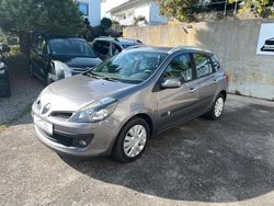 Grau Gebraucht 2008 Renault Clio II Kombi | 4.499 €