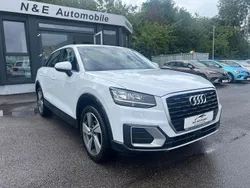 Weiß Gebraucht 2016 Audi Q2 Design SUV | 14.790 € (Fairer Preis)