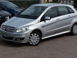 Silber Gebraucht 2010 Mercedes B180 Van / Kleinbus | 1.990 € (Guter Preis)