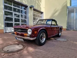 Rot Gebraucht 1970 Triumph TR6 Cabrio | 26.000 €