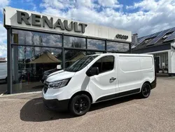 Arktis weiß Gebraucht 2023 Renault Trafic Komfort Van | 27.490 € (Fairer Preis)