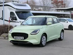 Cool yellow Gebraucht 2025 Suzuki Swift Club Kleinwagen | 17.390 € (Fairer Preis)