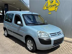 Blau Gebraucht 2004 Citroën Berlingo Van / Kleinbus | 2.690 € (Etwas zu teuer)