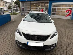 Weiß Gebraucht 2017 Peugeot 2008 Active SUV | 9.000 € (Guter Preis)