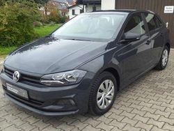 Uranograu Gebraucht 2019 VW Polo Trendline Limousine | 13.888 € (Fairer Preis)