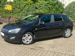 Schwarz Gebraucht 2011 Opel Astra Limousine | 3.499 € (Guter Preis)