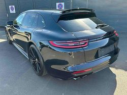 Schwarz Gebraucht 2019 Porsche Panamera S E-Hybrid Sport Turismo Limousine | 61.680 € (Fairer Preis)