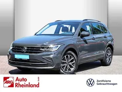 Grau Gebraucht 2022 VW Tiguan Life SUV | 30.847 € (Guter Preis)