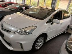 Weiß Gebraucht 2014 Toyota Prius+ Life Van / Kleinbus | 17.900 €