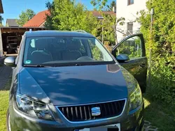 Grau Gebraucht 2013 Seat Alhambra Style Van / Kleinbus | 17.500 € (Teuer)