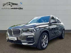 Grün Gebraucht 2021 BMW X5 Sport Line SUV | 51.900 € (Fairer Preis)