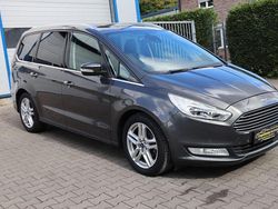 Grau Gebraucht 2017 Ford Galaxy Titanium Van / Kleinbus | 17.990 € (Fairer Preis)