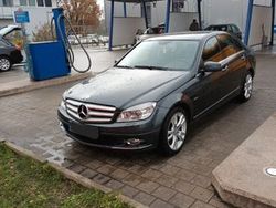 Grau Gebraucht 2009 Mercedes C200 Avantgarde Limousine | 12.000 € (Teuer)