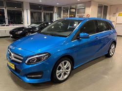 Suedseeblau metalliclack Gebraucht 2015 Mercedes B220 Van / Kleinbus | 16.600 € (Fairer Preis)