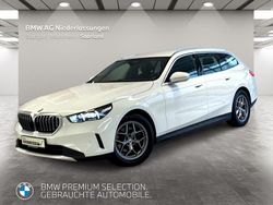 Weiß Gebraucht 2024 BMW 520 Comfort Edition Kombi | 46.901 € (Superpreis)