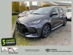 Marlingrau metallic Gebraucht 2021 Toyota Yaris Team Kleinwagen | 16.990 €
