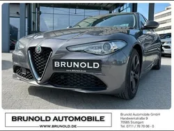 Grigio vesuvio, metallic Gebraucht 2022 Alfa Romeo Giulia Super Limousine | 39.900 €