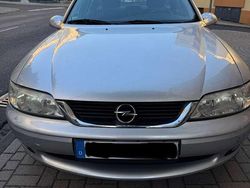 Gebraucht 2001 Opel Vectra Limousine | 1.300 € (Fairer Preis)