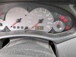 Weiß Gebraucht 1999 Ford Focus Limousine | 1.000 €