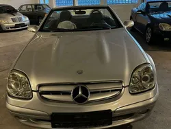 744 brilliantsilber Gebraucht 2002 Mercedes SLK200 Cabrio | 4.850 € (Fairer Preis)