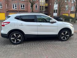 Weiß Gebraucht 2017 Nissan Qashqai N-Connecta SUV | 14.300 € (Fairer Preis)
