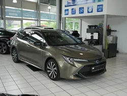 Schwarz Gebraucht 2022 Toyota Corolla Comfort Kombi | 14.900 €