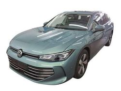 Maripositgrün metallic Gebraucht 2025 VW Passat Business Kombi | 39.990 € (Guter Preis)