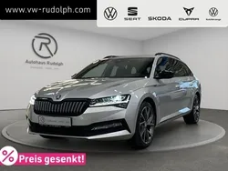 Brilliantsilber metallic (metallic) Gebraucht 2023 Skoda Superb SportLine Kombi | 36.550 € (Fairer Preis)