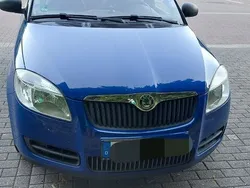 Blau Gebraucht 2009 Skoda Fabia Classic Limousine | 2.600 € (Fairer Preis)