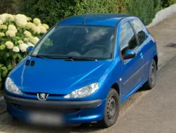 Blau Gebraucht 2005 Peugeot 206 Kleinwagen | 580 € (Guter Preis)