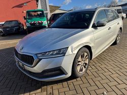 Silber Gebraucht 2021 Skoda Octavia Ambition Kombi | 11.490 € (Superpreis)