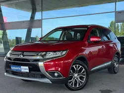 Rot Gebraucht 2016 Mitsubishi Outlander Top SUV | 13.999 € (Fairer Preis)