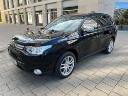 Schwarz Gebraucht 2013 Mitsubishi Outlander SUV | 8.900 € (Fairer Preis)