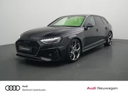 Mythosschwarz Gebraucht 2024 Audi RS4 Comfort Kombi | 116.480 €