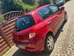 Rot Gebraucht 2009 Renault Clio III Dynamic S Kleinwagen | 2.700 €
