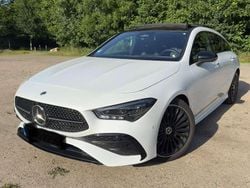 Weiß Gebraucht 2024 Mercedes CLA200 Shooting Brake AMG line Kombi | 38.500 €