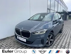 Grau Gebraucht 2022 BMW 223 Active Tourer Van / Kleinbus | 28.999 € (Fairer Preis)