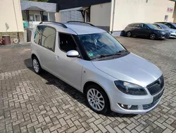 Silber Gebraucht 2015 Skoda Roomster Kombi | 5.888 €