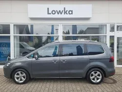 Grau Gebraucht 2017 VW Sharan Allstar Van / Kleinbus | 17.870 € (Fairer Preis)