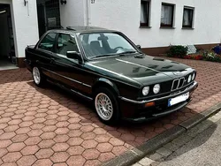 Grün Gebraucht 1986 BMW 318 Coupé | 14.590 €