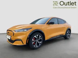 Orange Gebraucht 2022 Ford Mustang Mach-E SUV | 36.900 € (Fairer Preis)
