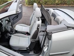 Silber Gebraucht 2008 Mitsubishi Colt Cabrio | 8.000 €