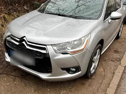 Silber Gebraucht 2014 Citroën DS4 Kleinwagen | 5.000 € (Fairer Preis)