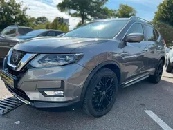 Grau Gebraucht 2017 Nissan X-Trail Tekna SUV | 17.390 € (Fairer Preis)