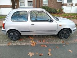 Silber Gebraucht 2000 Nissan Micra Kleinwagen | 2.150 € (Teuer)
