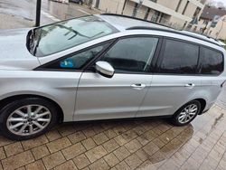 Grau Gebraucht 2017 Ford Galaxy Trend Van / Kleinbus | 13.500 € (Fairer Preis)