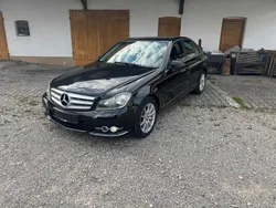 Schwarz Gebraucht 2012 Mercedes C200 Avantgarde Limousine | 7.000 €